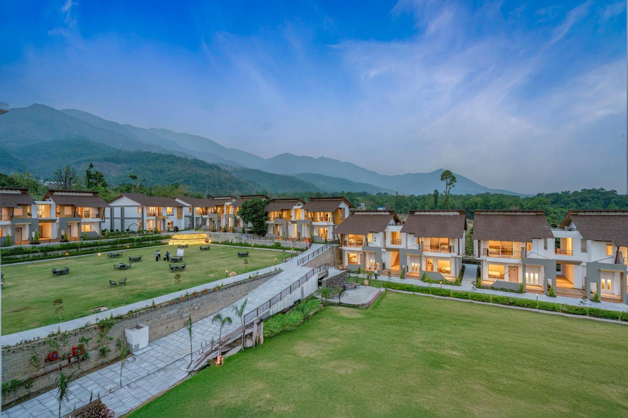 Evara Spa & Resort Rāmnagar Exterior photo