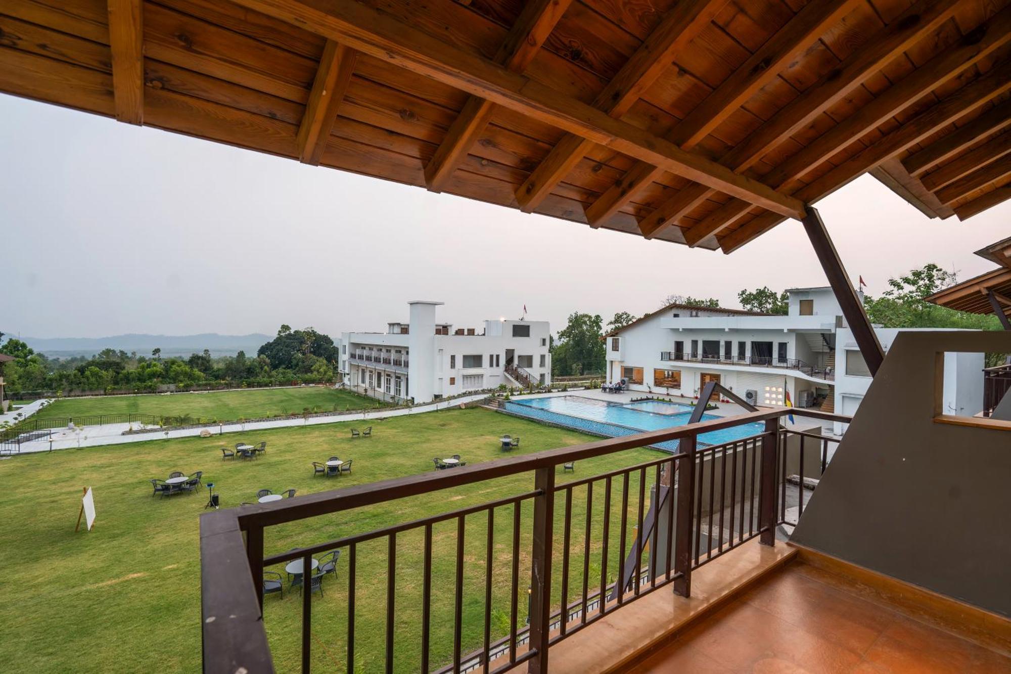 Evara Spa & Resort Rāmnagar Exterior photo