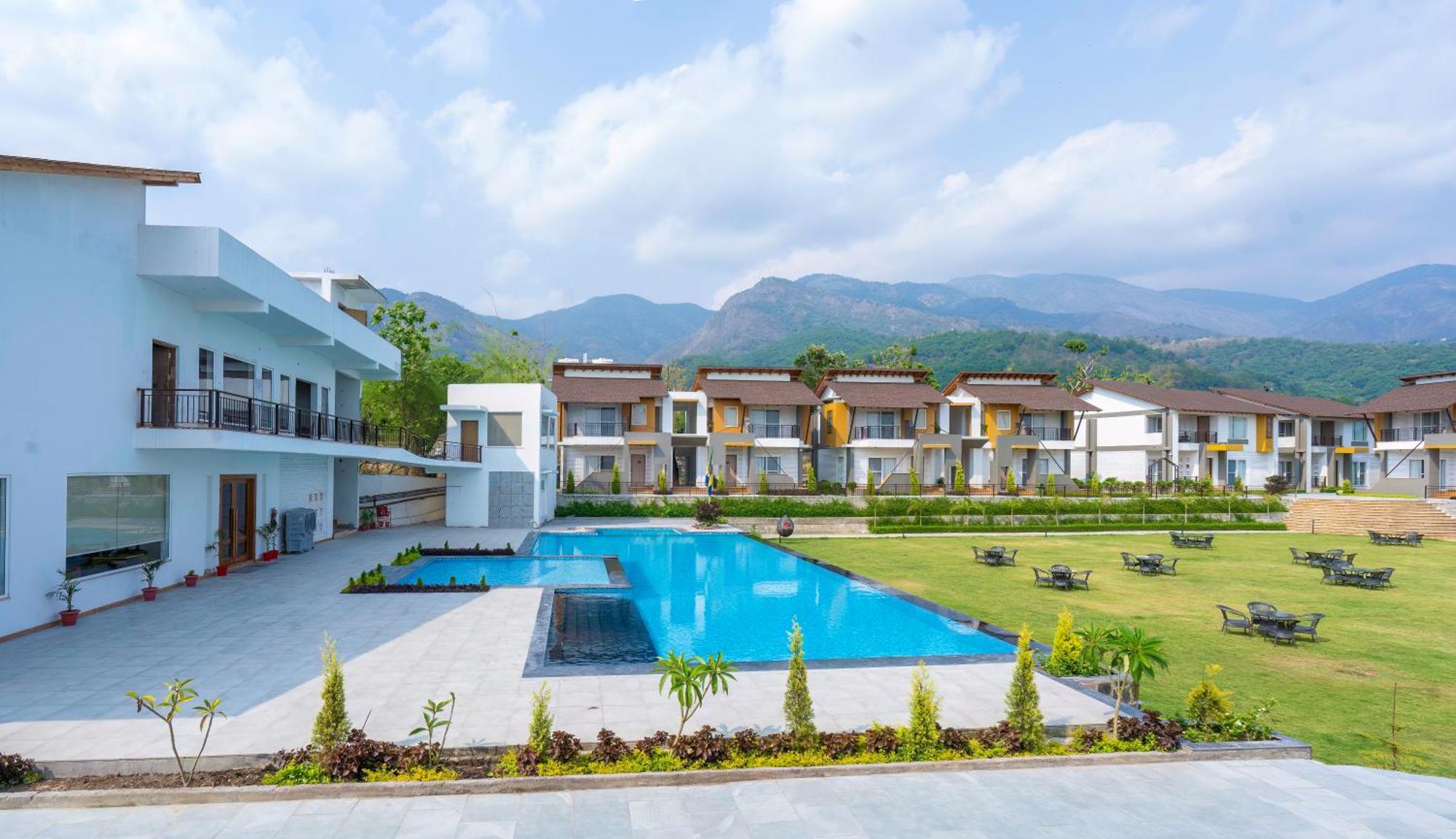 Evara Spa & Resort Rāmnagar Exterior photo