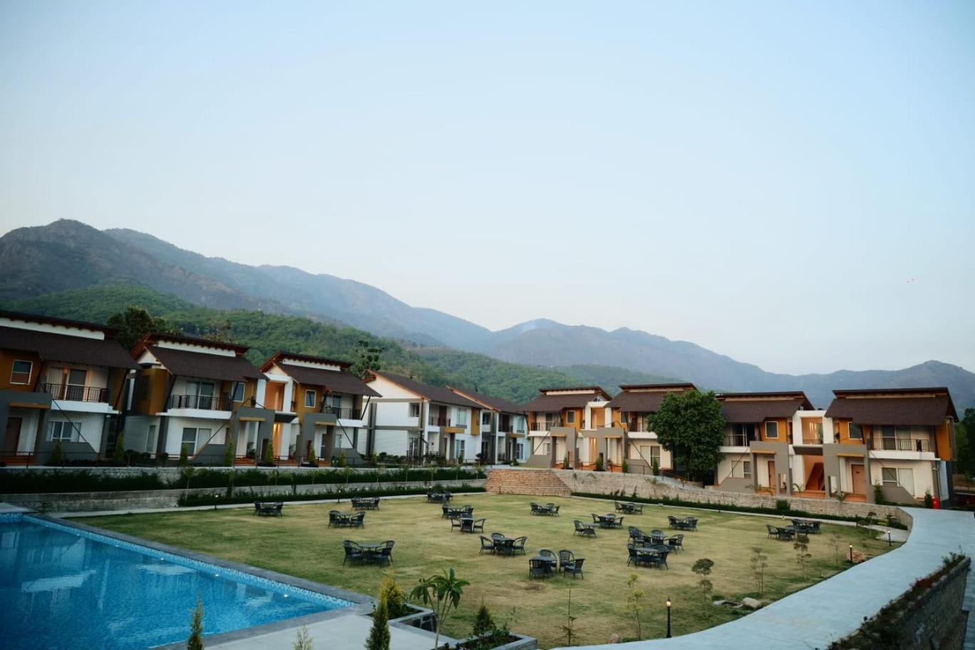 Evara Spa & Resort Rāmnagar Exterior photo